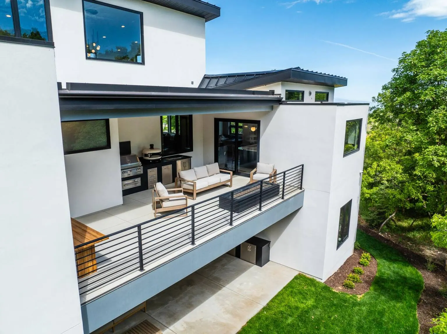 contemporary homes in lehi