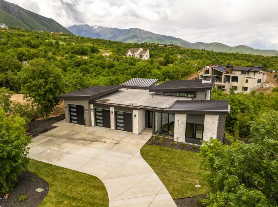 Custom home interior built by Summit Construction in Utah County