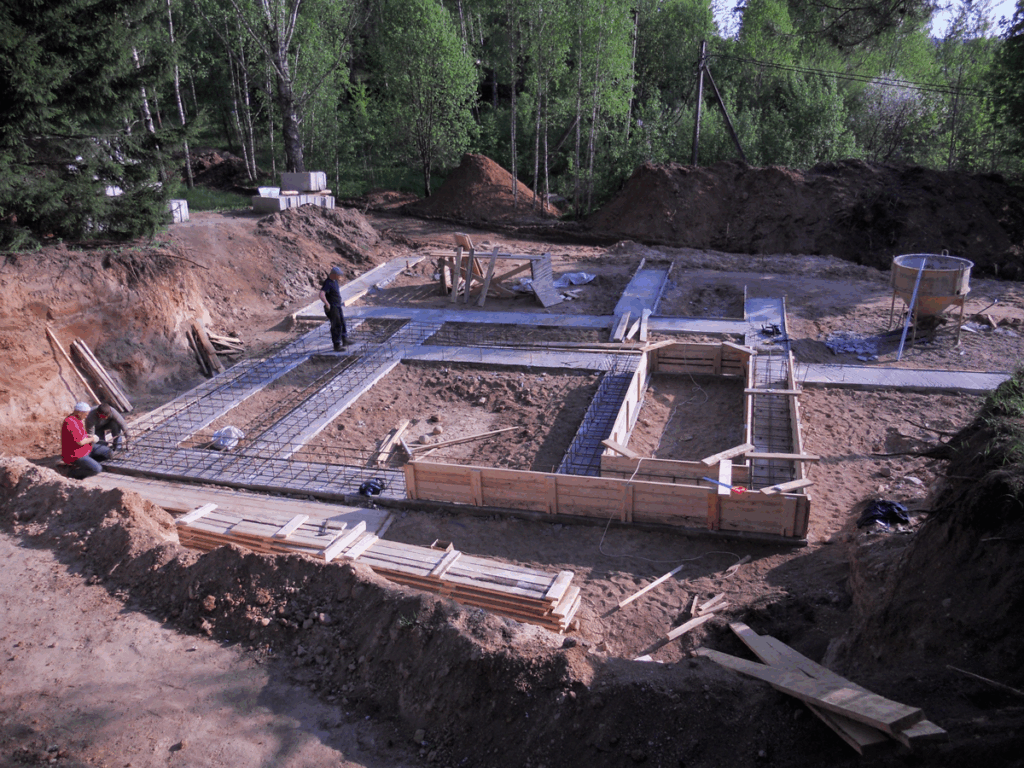 foundation-preparation-for-hillside-custom-home - Summit Construction
