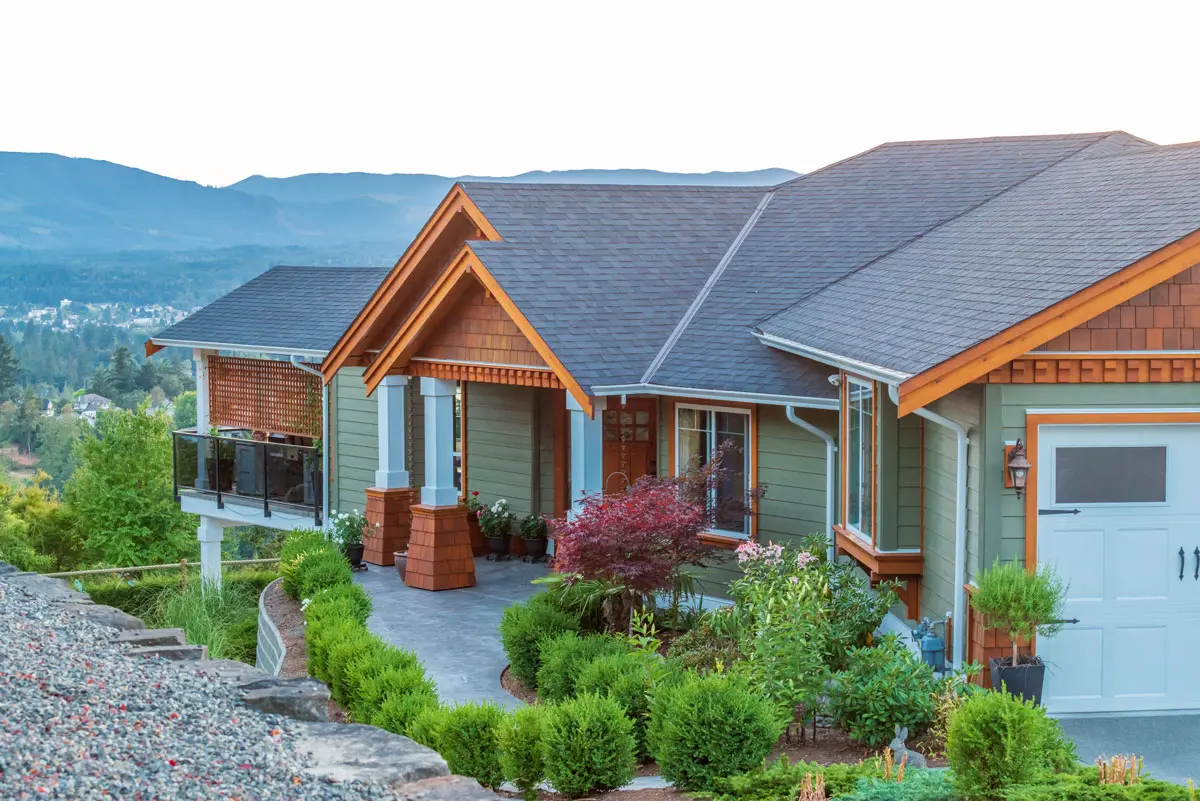 traditional homes in highland